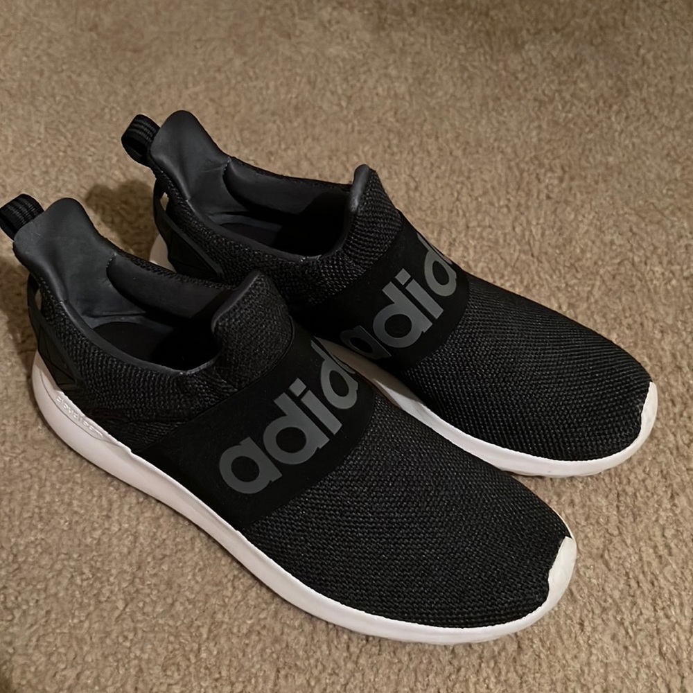 Adidas Cloudfoam tennis shoes